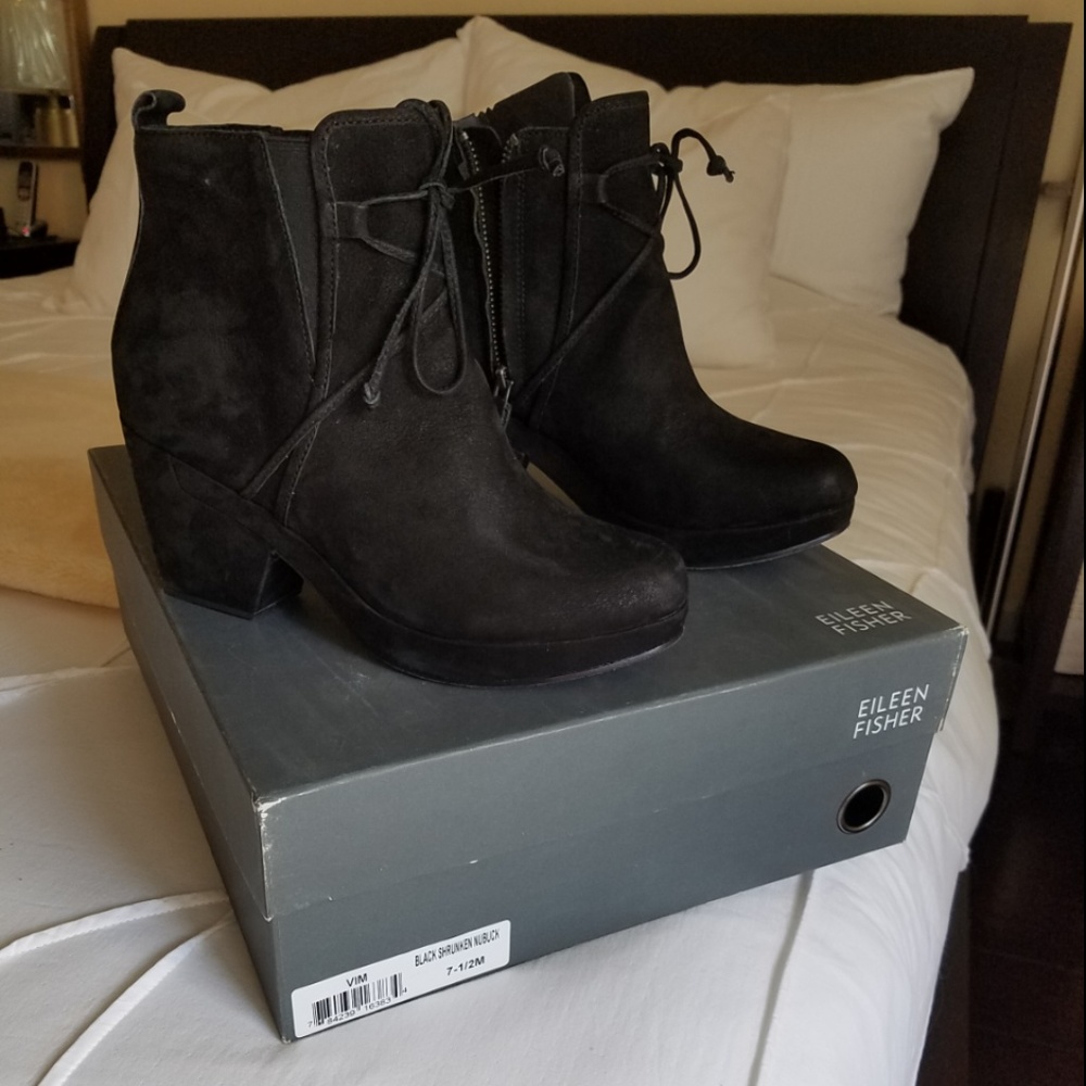 Eileen Fisher Black Suede Lace-Up Ankle Booties